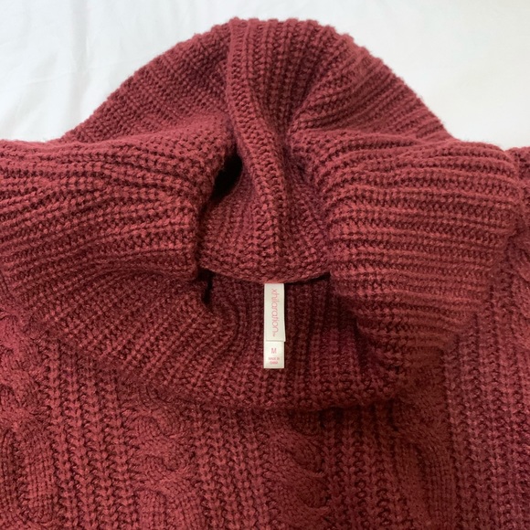 Xhilaration Turtle Neck Pullover Crop Knit Sweater - Picture 2 of 2